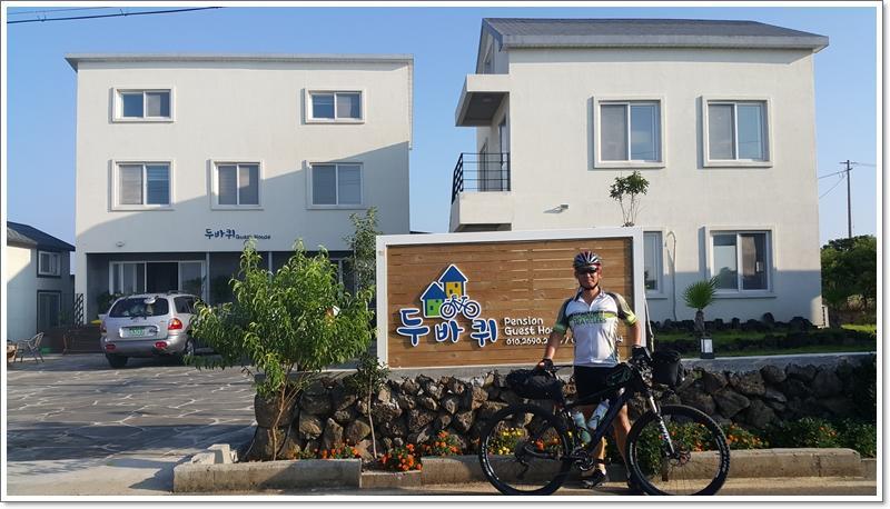 Two Wheels Guest House 서귀포 외부 사진